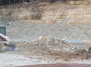 18 Bailey Farm Ct, Imperial, MO 63052