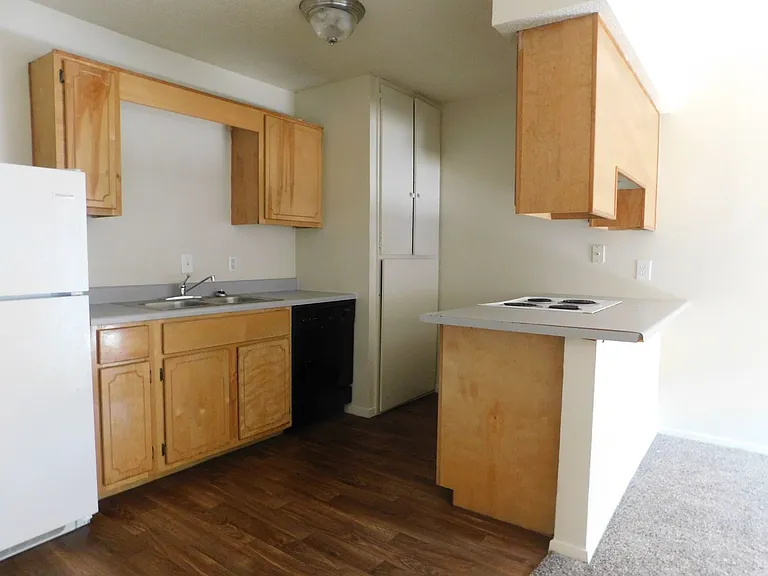 Gant Apartments — Photo 20