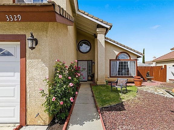 5th image of 3329 Rollingridge Ave