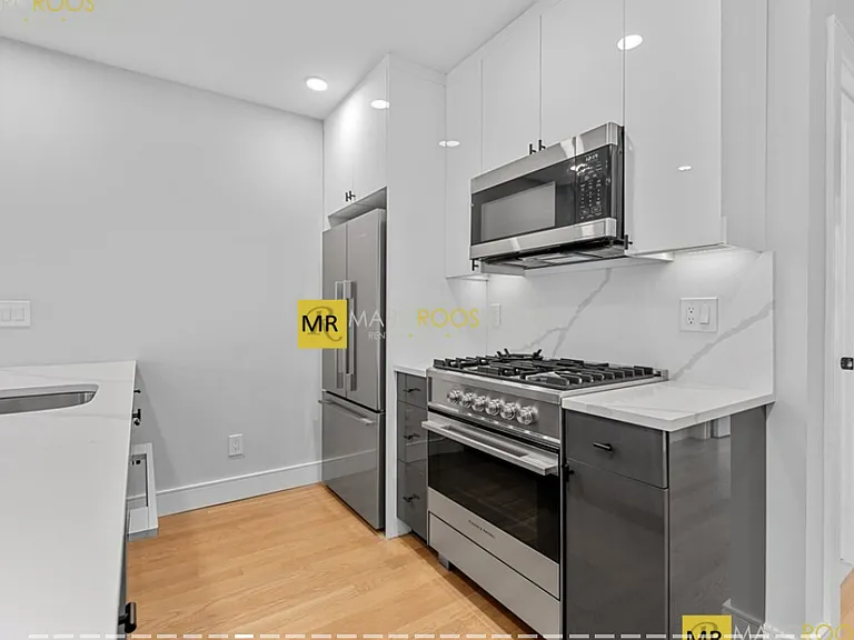 535 Newbury St #1 — Photo 2