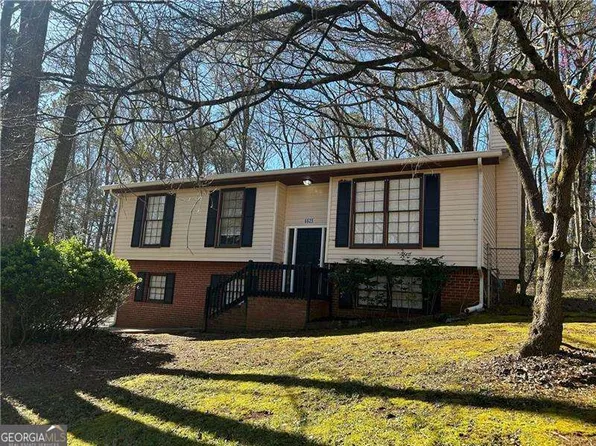 6625 Paula Ct, Lithonia, GA 30038