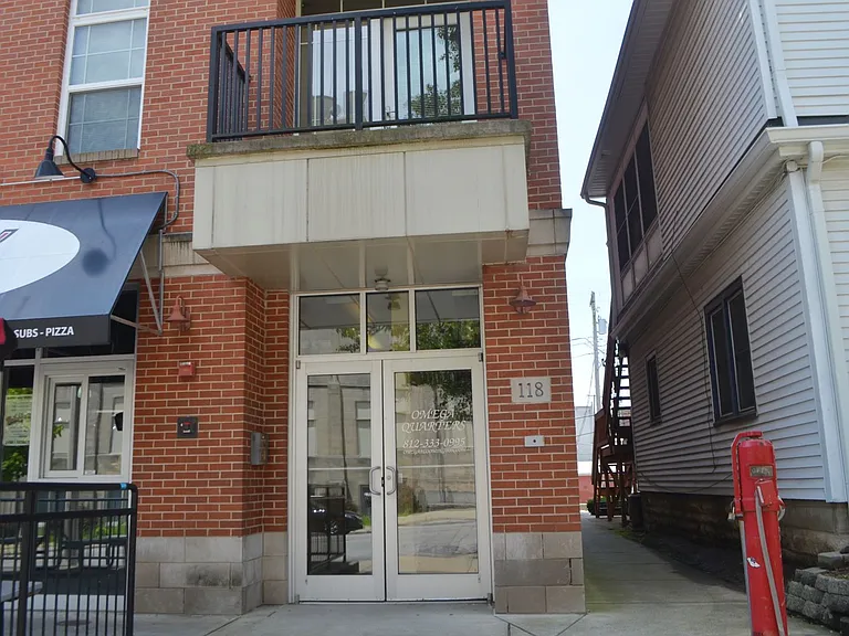 118 E 7th St — Photo 26