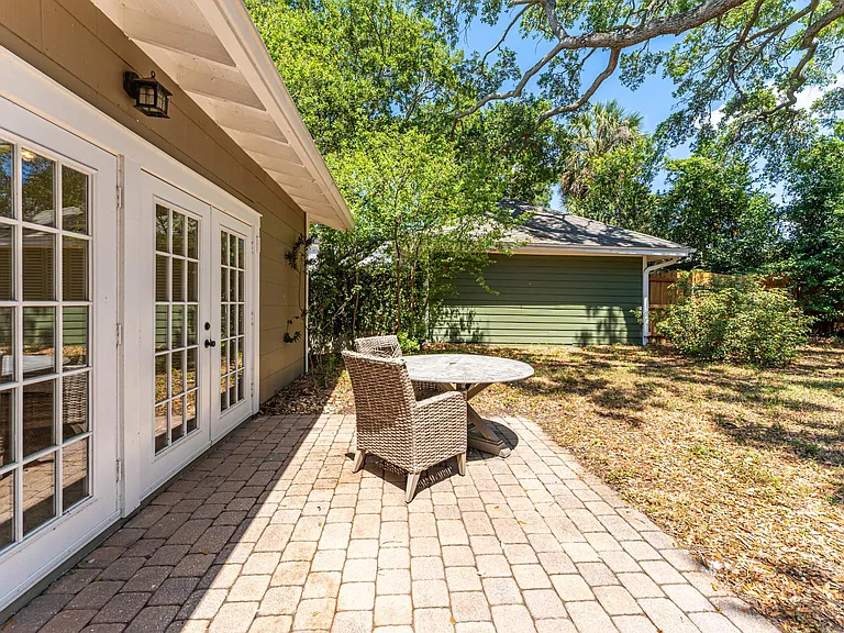 2512 W Palm Dr — Photo 45