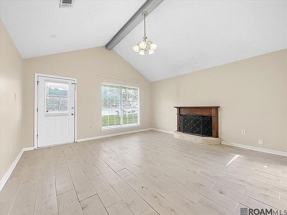 3rd image of 16044 S Harrells Ferry Rd