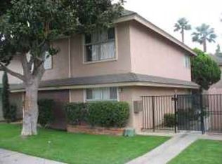 16562 Alliance Ave APT B, Tustin, CA 92780