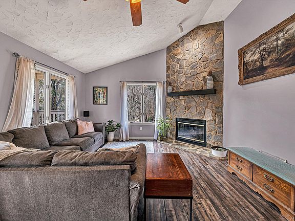 5th image of 7141 Bent Mountain Rd