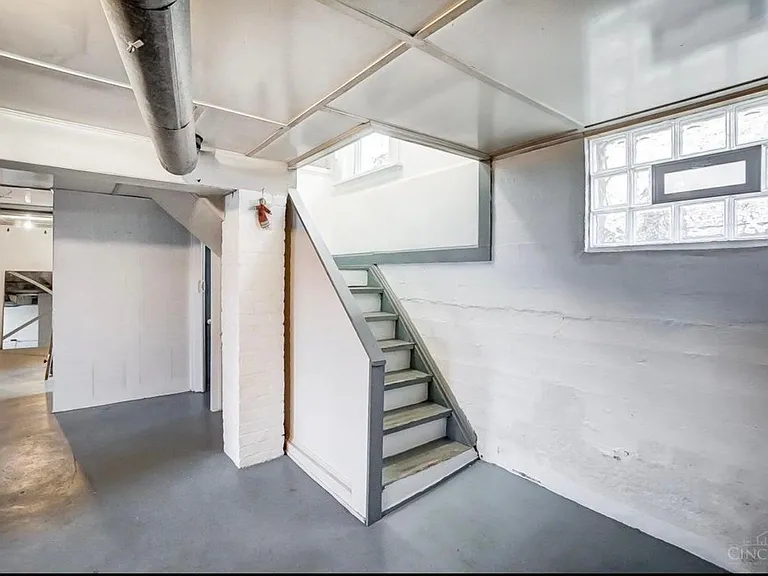 3840 Edwards Rd — Photo 31