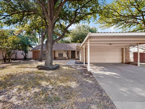 1020 Almond Dr, Mansfield, TX 76063