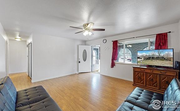 5th image of 218 21st Ave