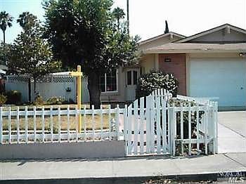 1st image of 1800 Brookwood Dr