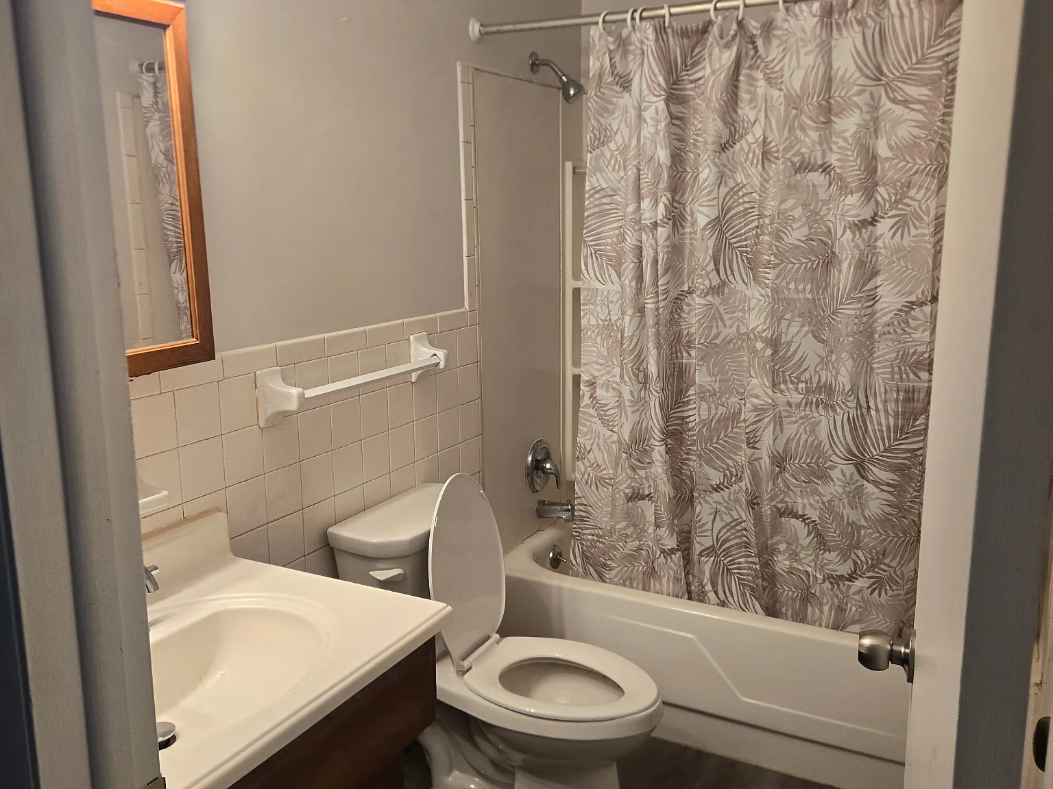 2 bed, $825 — Photo 3