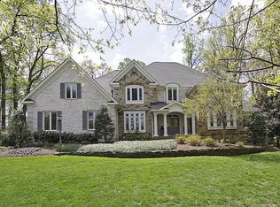 10493 Patrician Woods Ct, Great Falls, VA 22066