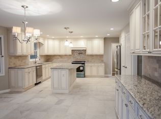 30 Rebel Run Dr, East Brunswick, NJ 08816