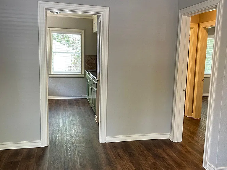 921 N 32nd St — Photo 5
