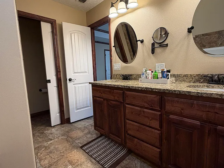 3813 Ethan Ave — Photo 7