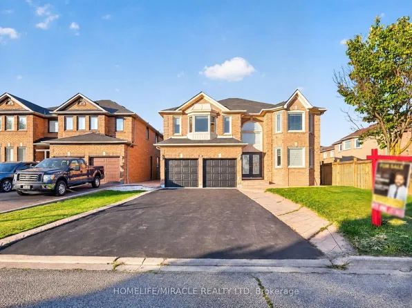 32 Gold Tree St, Brampton, ON L6R 1T9