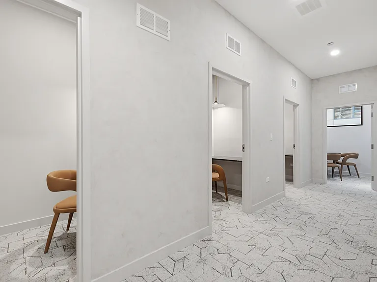 465 Carpenter — Photo 21