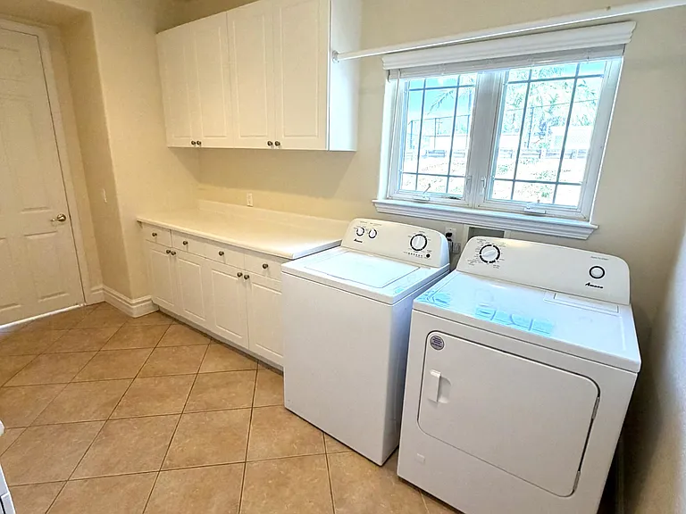 1322 Sonia Ct — Photo 17