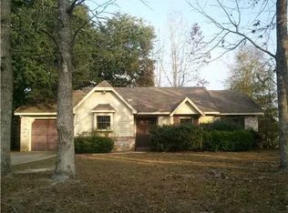 2708 N 6th St, Ocean Springs, MS 39564