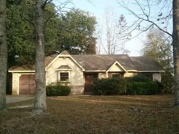 2708 N 6th St, Ocean Springs, MS 39564