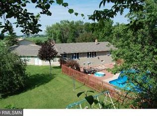 1225 Peyton Ave SW, Cokato, MN 55321