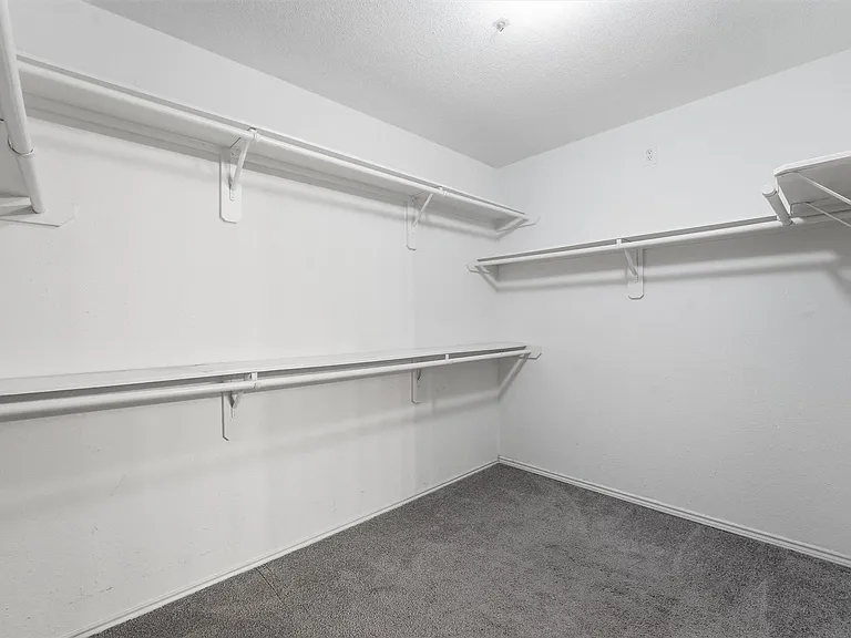 3015 Peerless Pass Ct — Photo 9