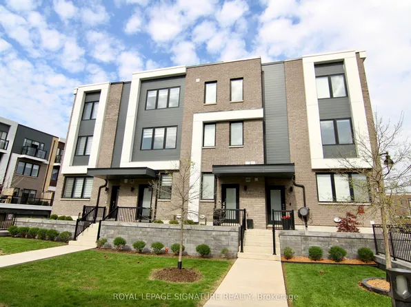 90 Stanley Greene Blvd #2, Toronto, ON M3K 0C8