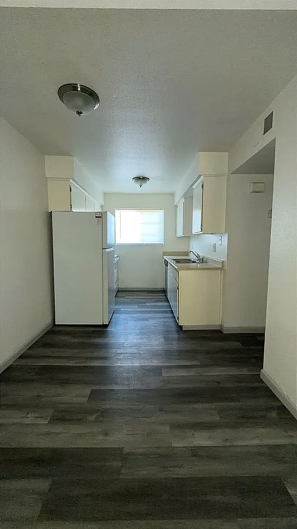 3150 College Ave # C -Merced — Photo 2