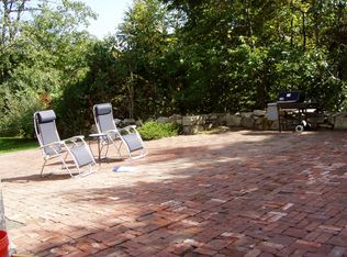 38 Osborne Hill Rd, Sandy Hook, CT 06482