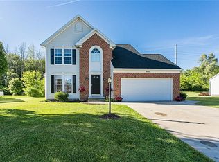 1040 Beaver Creek Dr, Webster, NY 14580