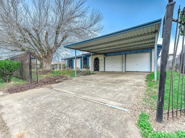 12703 Redfern Dr, Houston, TX 77048