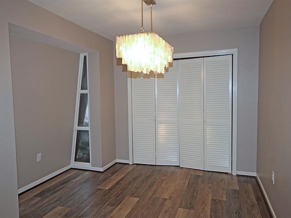 5th image of 10 Poinsett Ave APT M