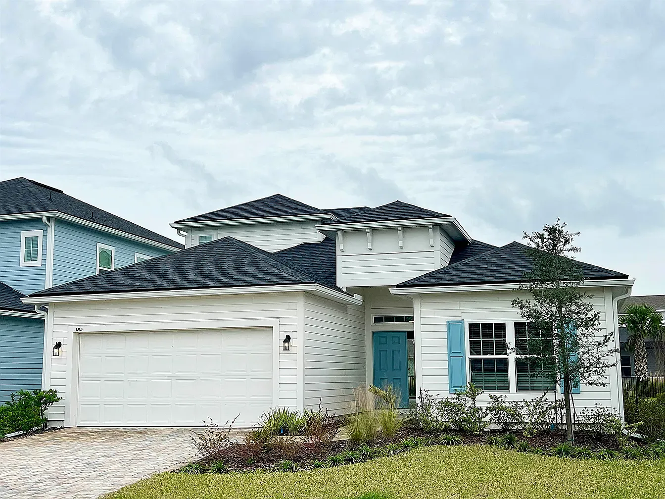 4 bed, 2210 sqft, $2,700 — Photo 1