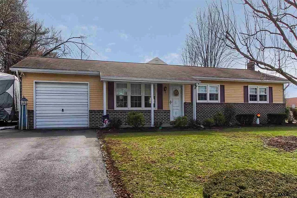 3500 Tower Dr photo 1