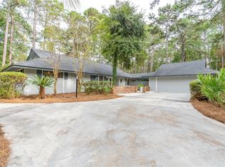 39 Pineland Rd, Hilton Head Island, SC 29926