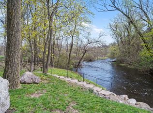 317 S Liberty St, Marshall, MI 49068