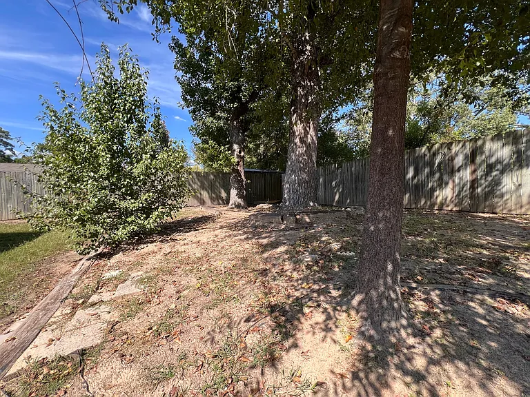 309 Laird Ln #105 — Photo 39