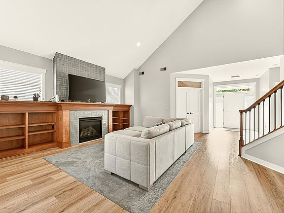 2nd image of 1197 Fox Meadow Ct SW
