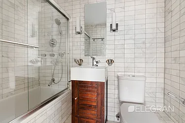 Rented by (Legacy) Elegran