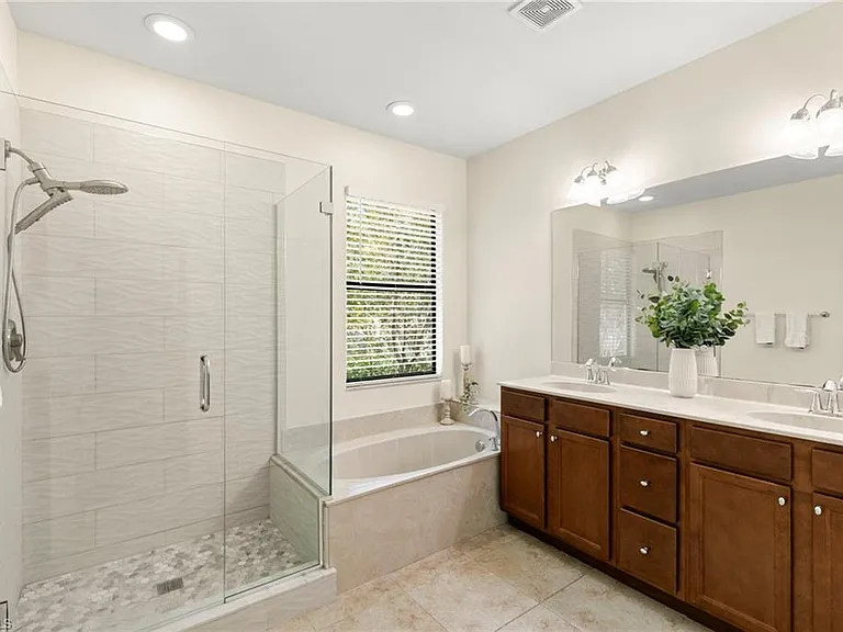 7797 Bristol Cir — Photo 13