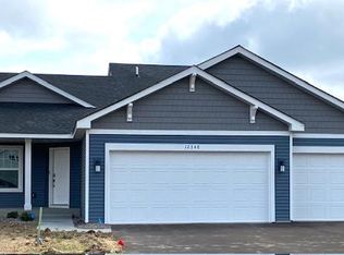 12348 Amber Dr, Rogers, MN 55374