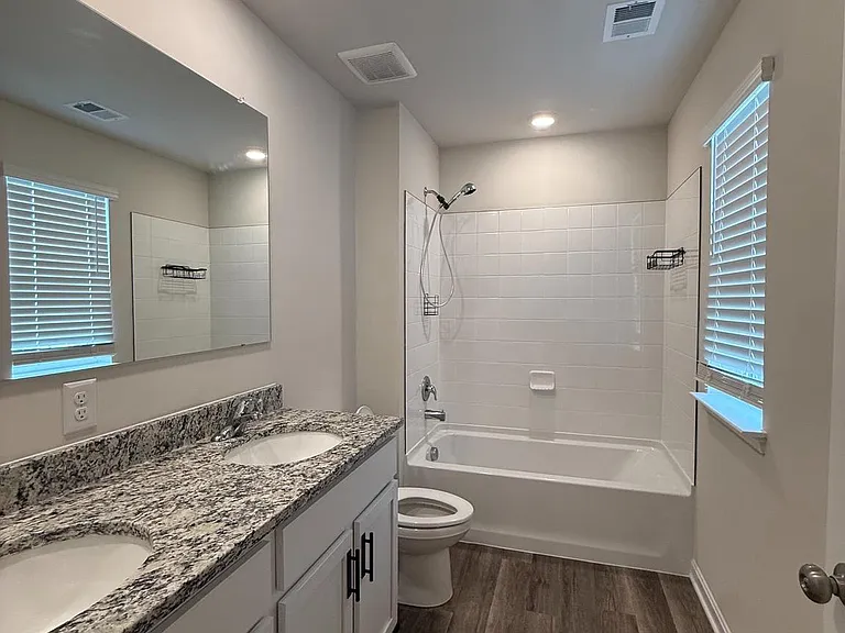 223 Orpington Dr — Photo 17