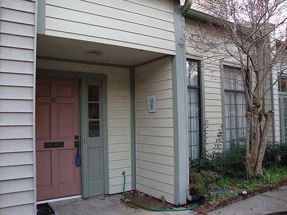 2nd image of 47 Audubon Oaks Blvd