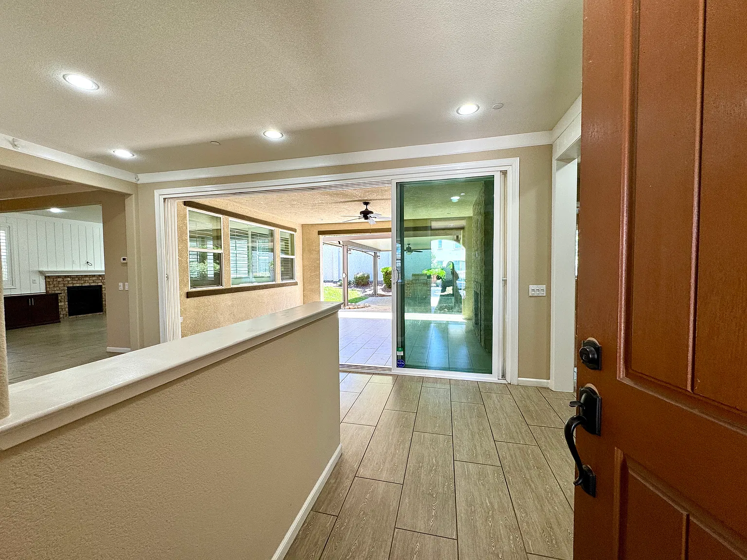 4 bed, 4.5 bath, 3023 sqft, $4,700 — Photo 4