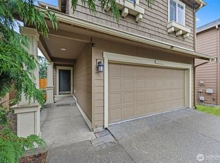 24035 SE 262nd St, Maple Valley, WA 98038