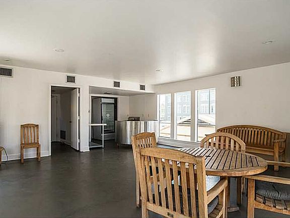 3rd image of 700 Commerce St APT 322
