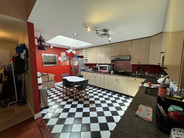 10 Weston Ave APT 410, Quincy, MA 02170