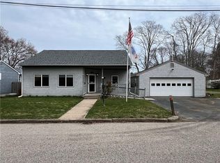 10 Deborah St, Narragansett, RI 02882