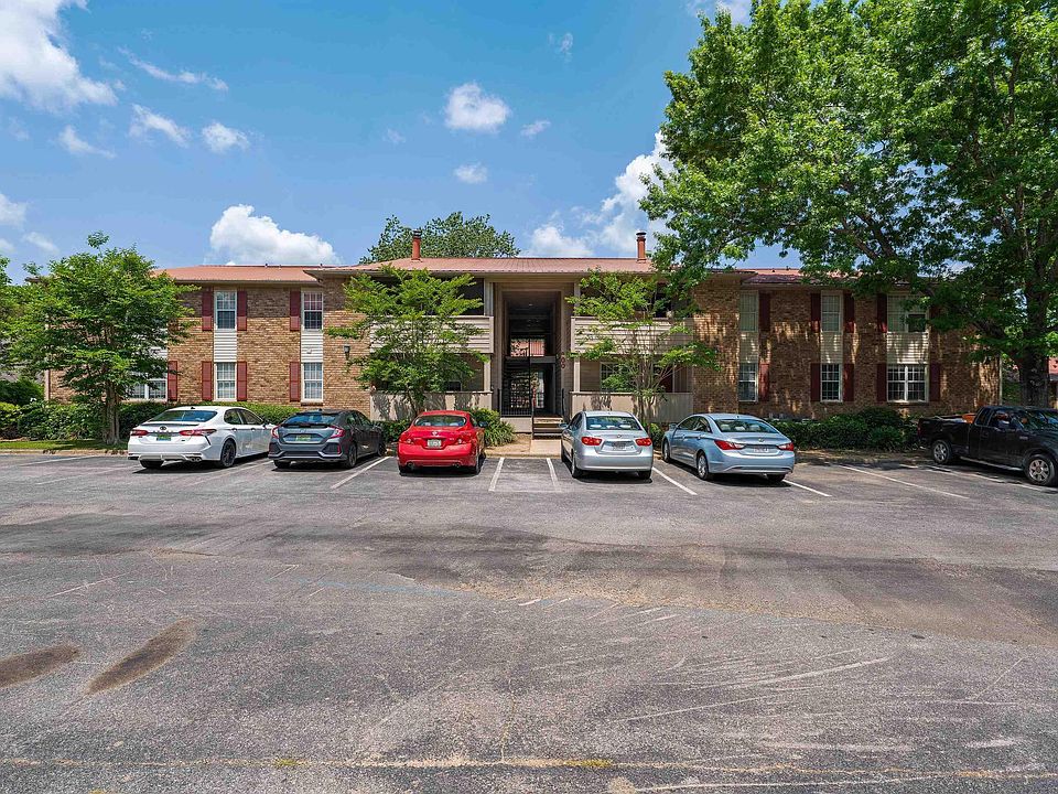 1st image of 910 Chapel Creek Dr #910