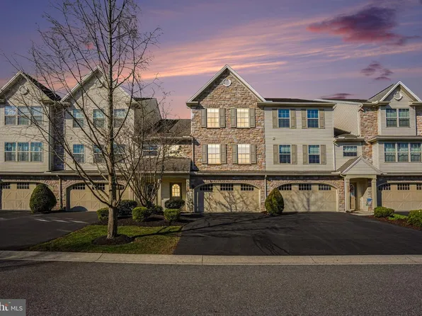 1804 Vista Dr, Mechanicsburg, PA 17055